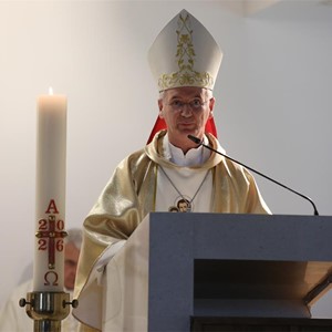 Homilija nadbiskupa Kutleše na misi posvete crkve u Gajnicama na Nedjelju Božjeg milosrđa